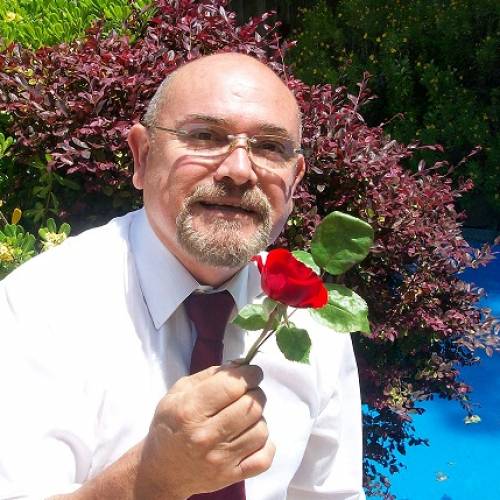 Entrevista a Milton Paredes, autor de ‘Noche de cuentos… y poesía’